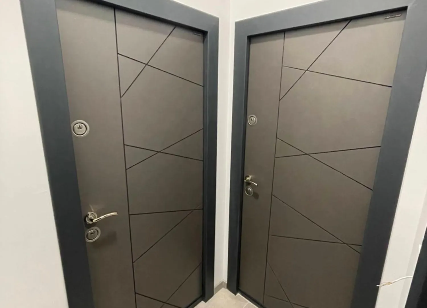וארנה Vanquish Central Apartment
