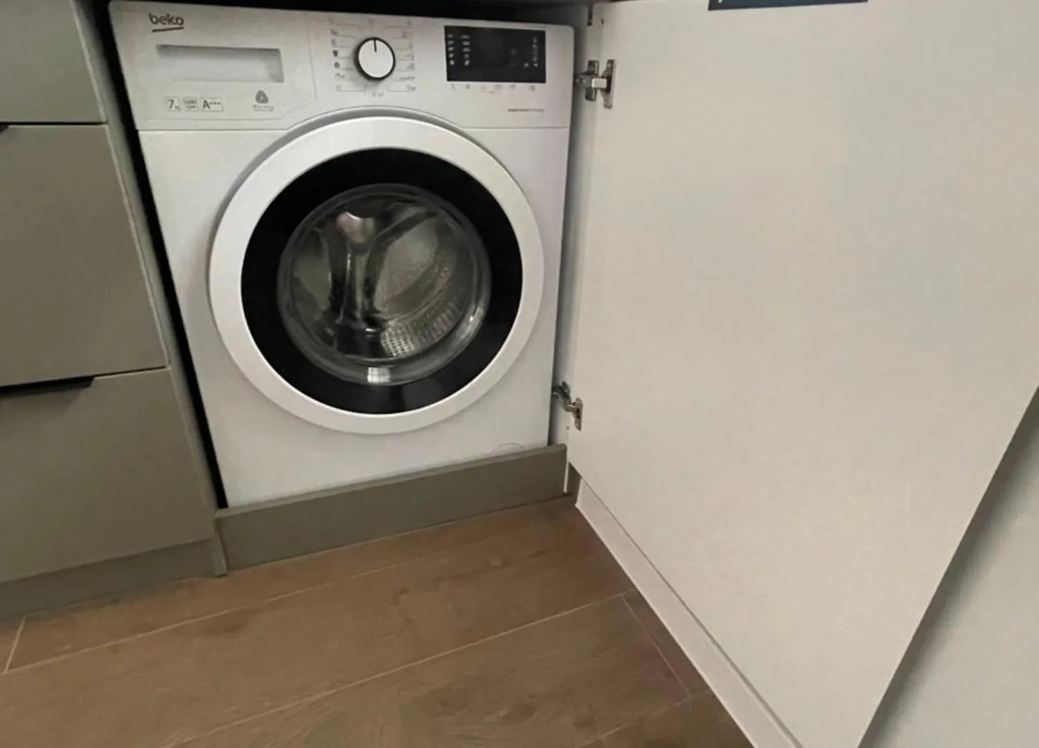 וארנה Vanquish Central Apartment 0*,  בולגריה