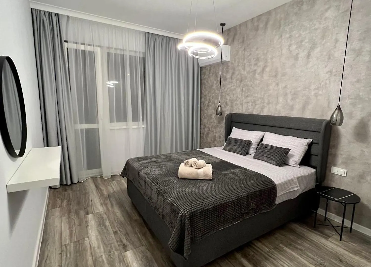 Vanquish Central Apartment Varna