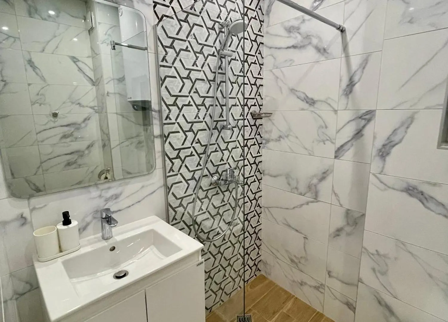 Vanquish Central Apartment Varna