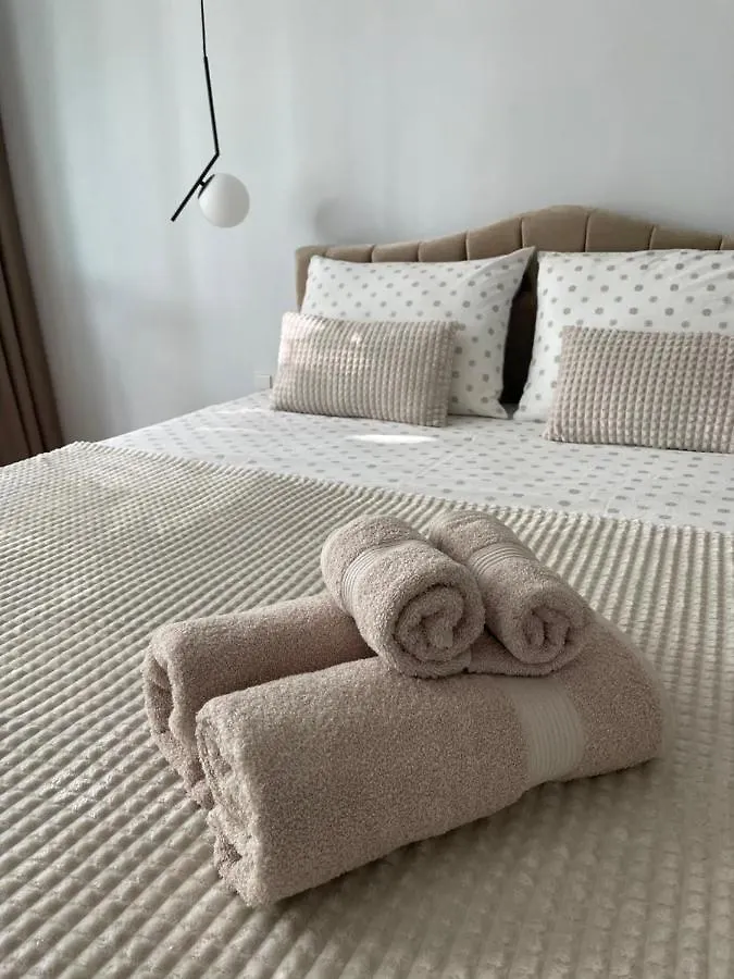 Vanquish Central Apartment Varna