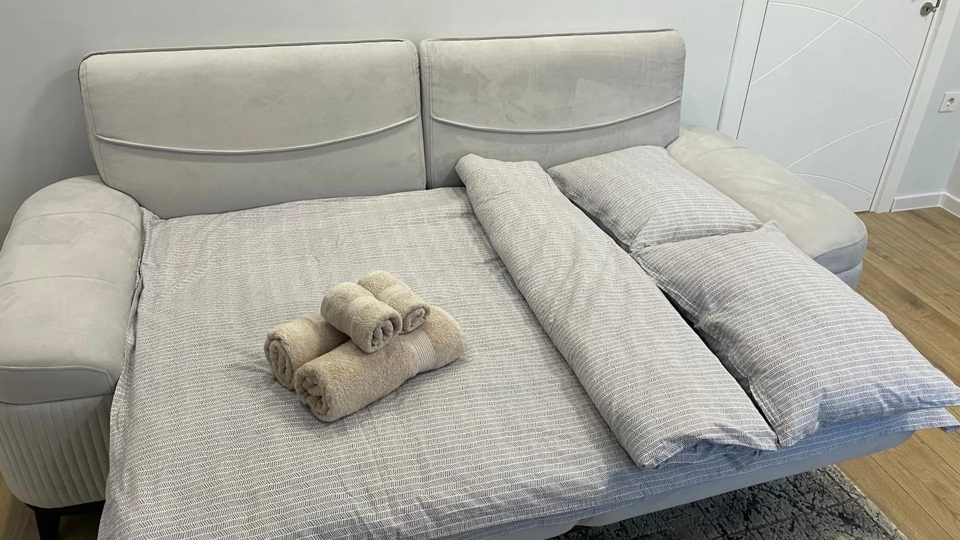 Vanquish Central Apartment Varna