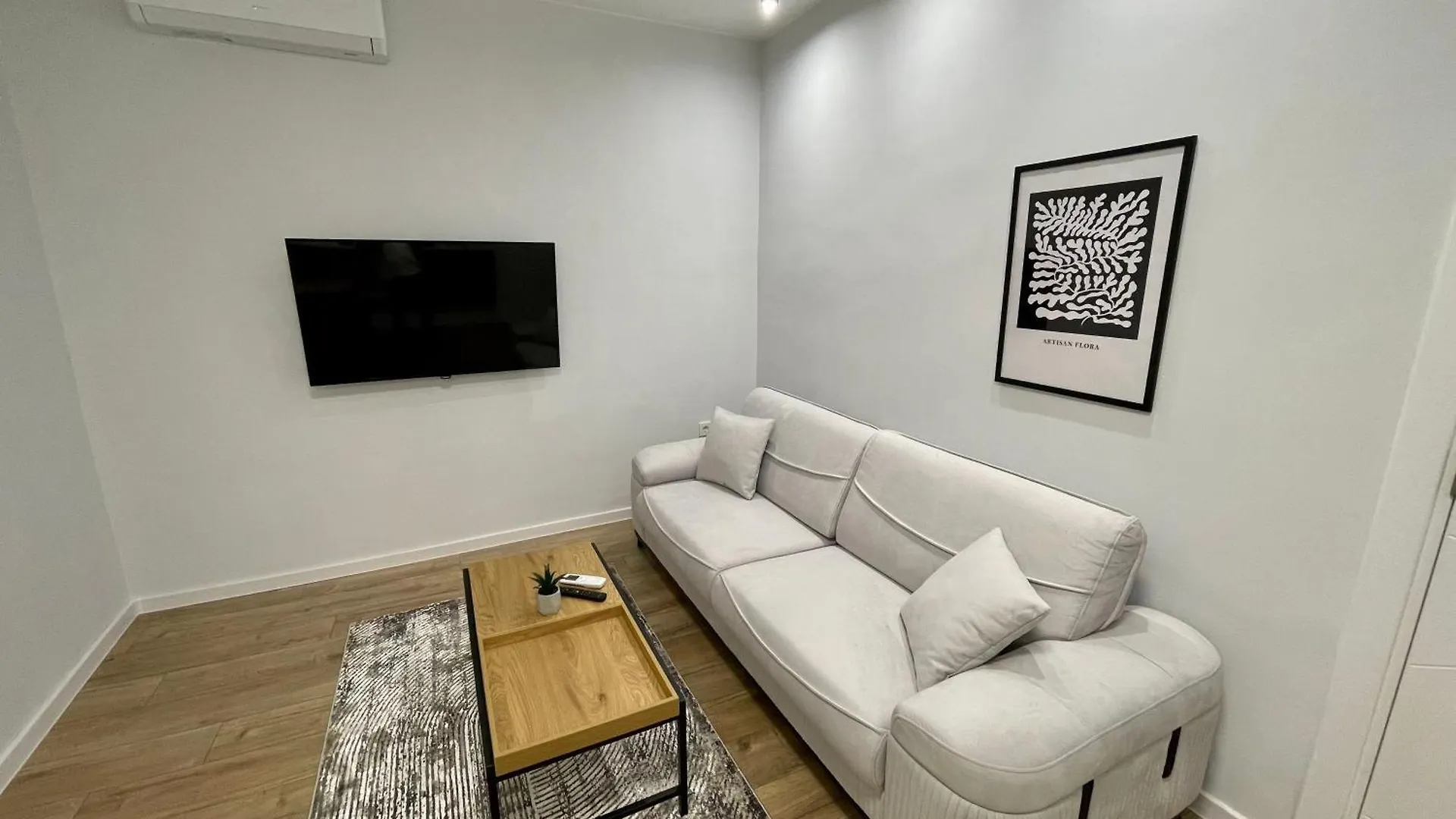 Vanquish Central Apartment Varna 0*,
